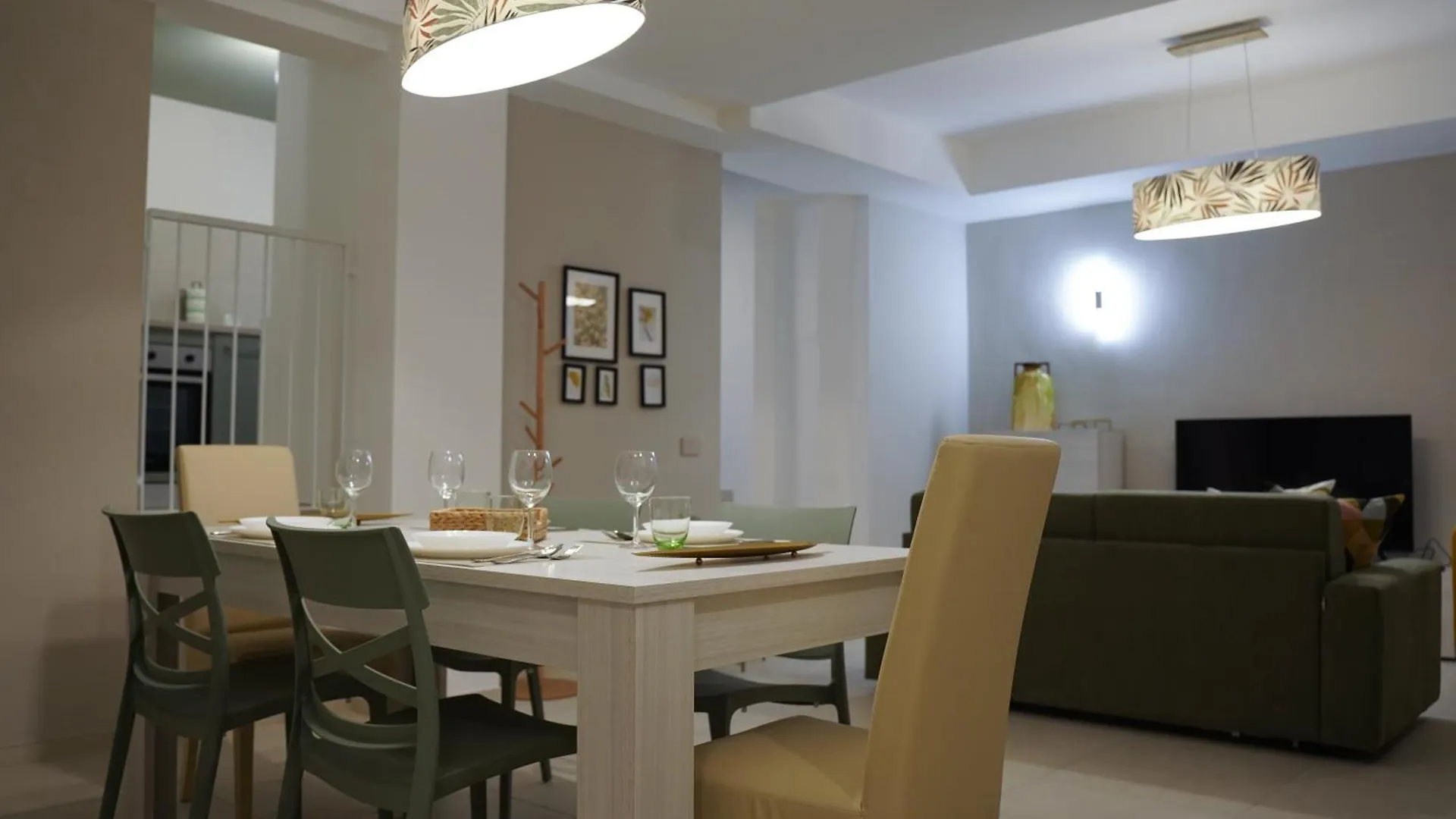 Monumentale M5 Apt - 6 Ospiti & Famiglie Con 2 Bagni E Suite Milan